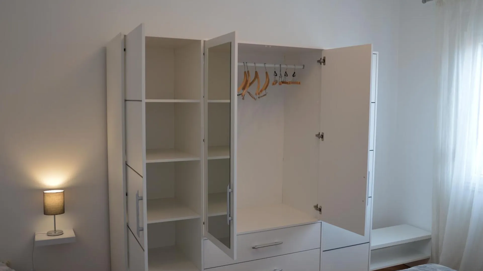 Lb Apartment Punta Bajlo Zadar 0*,  Croacia